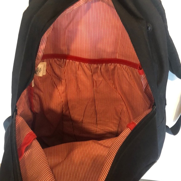 Herschel black backpack - Picture 2 of 4